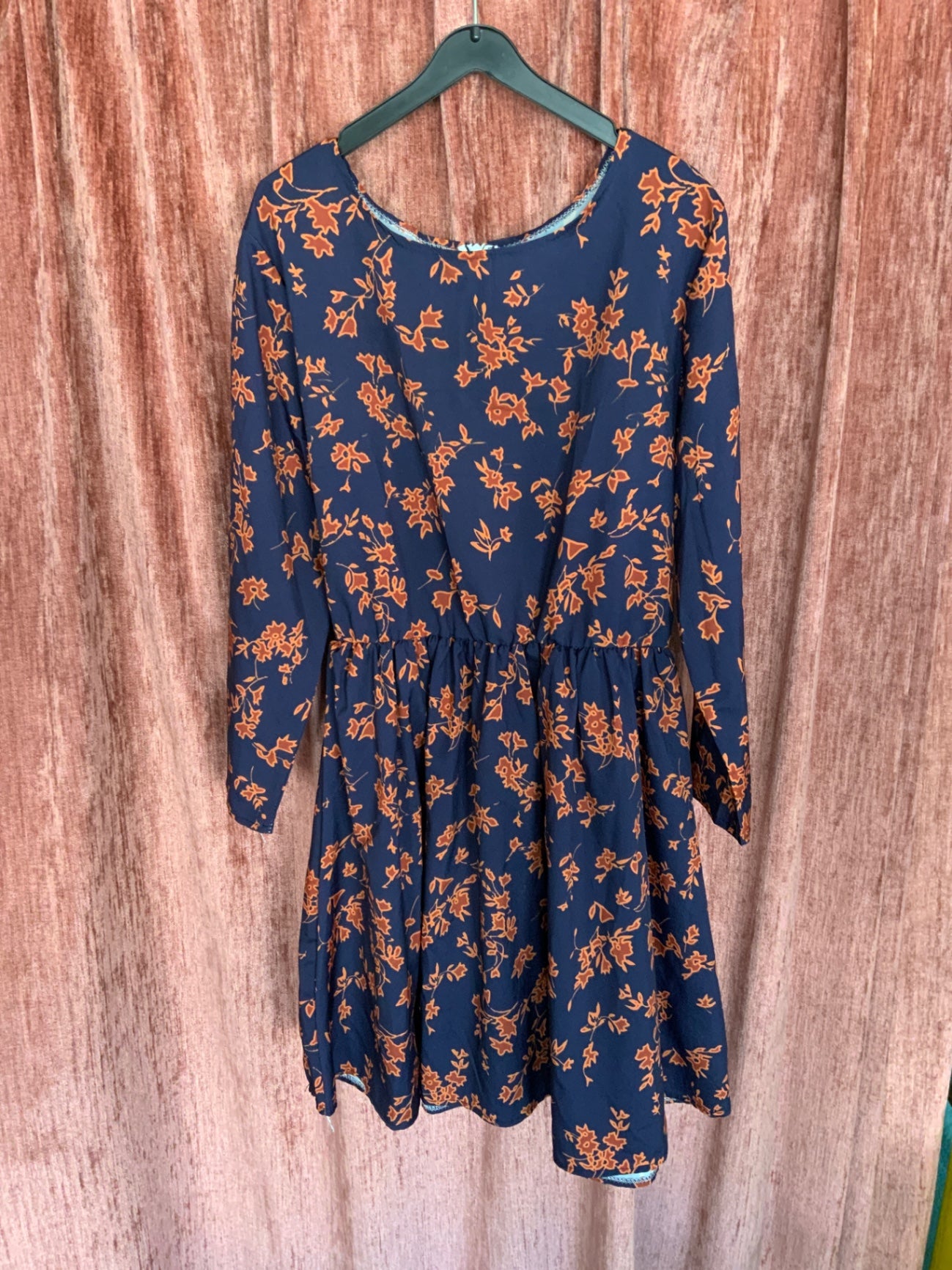 Kleid 140/152 Navy Blau mit Blumenmuster