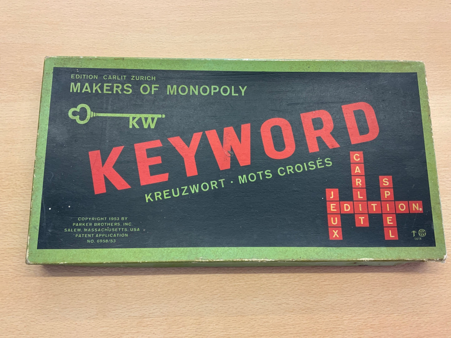 Parker Brothers Keyword Schwarz und Grün