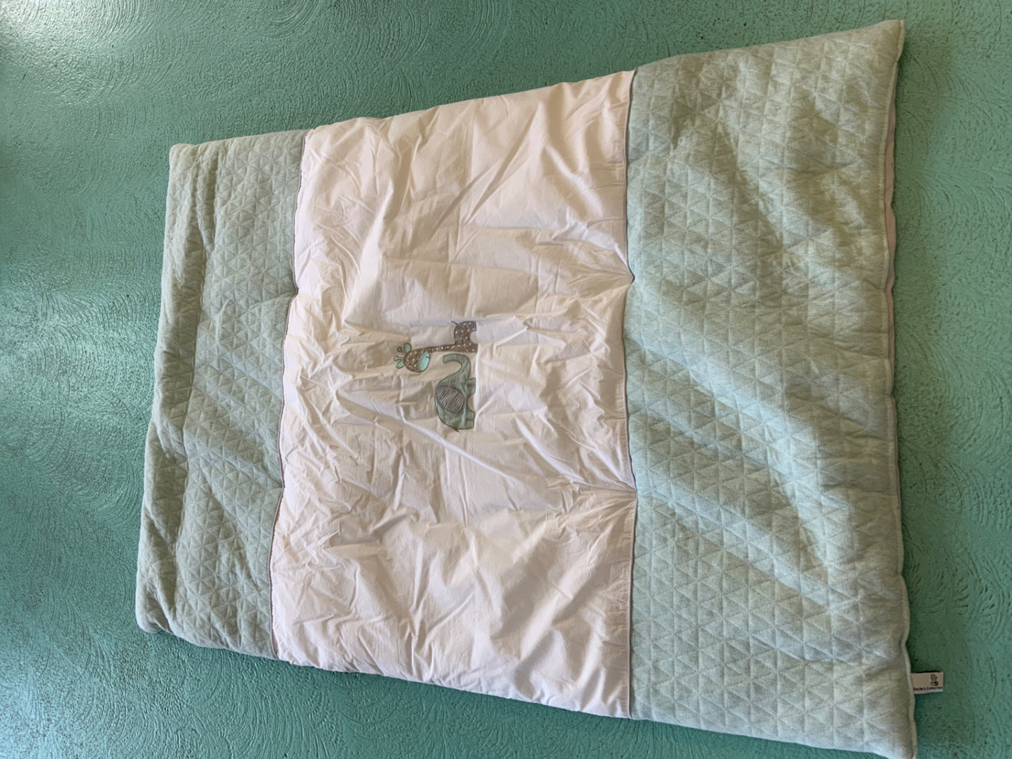 Krabbeldecke Weiß und Mintgrün