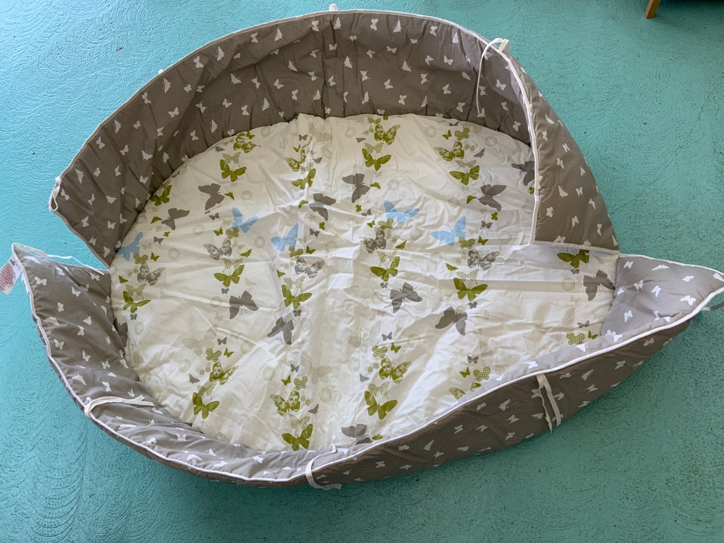 Laufgitter-Decke Grau, Weiß, Grün, Blau