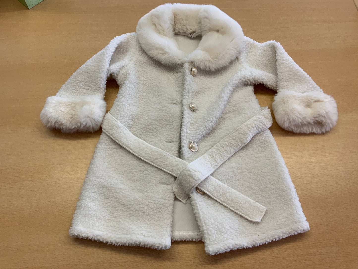 Mantel 86/92 Cremeweiß