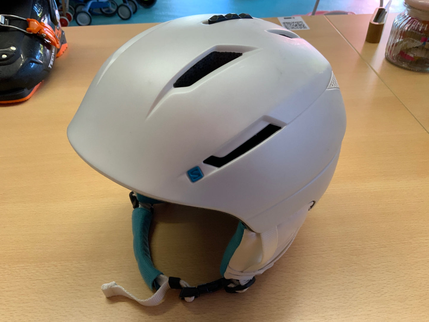 Salomon Schutzhelm Weiß