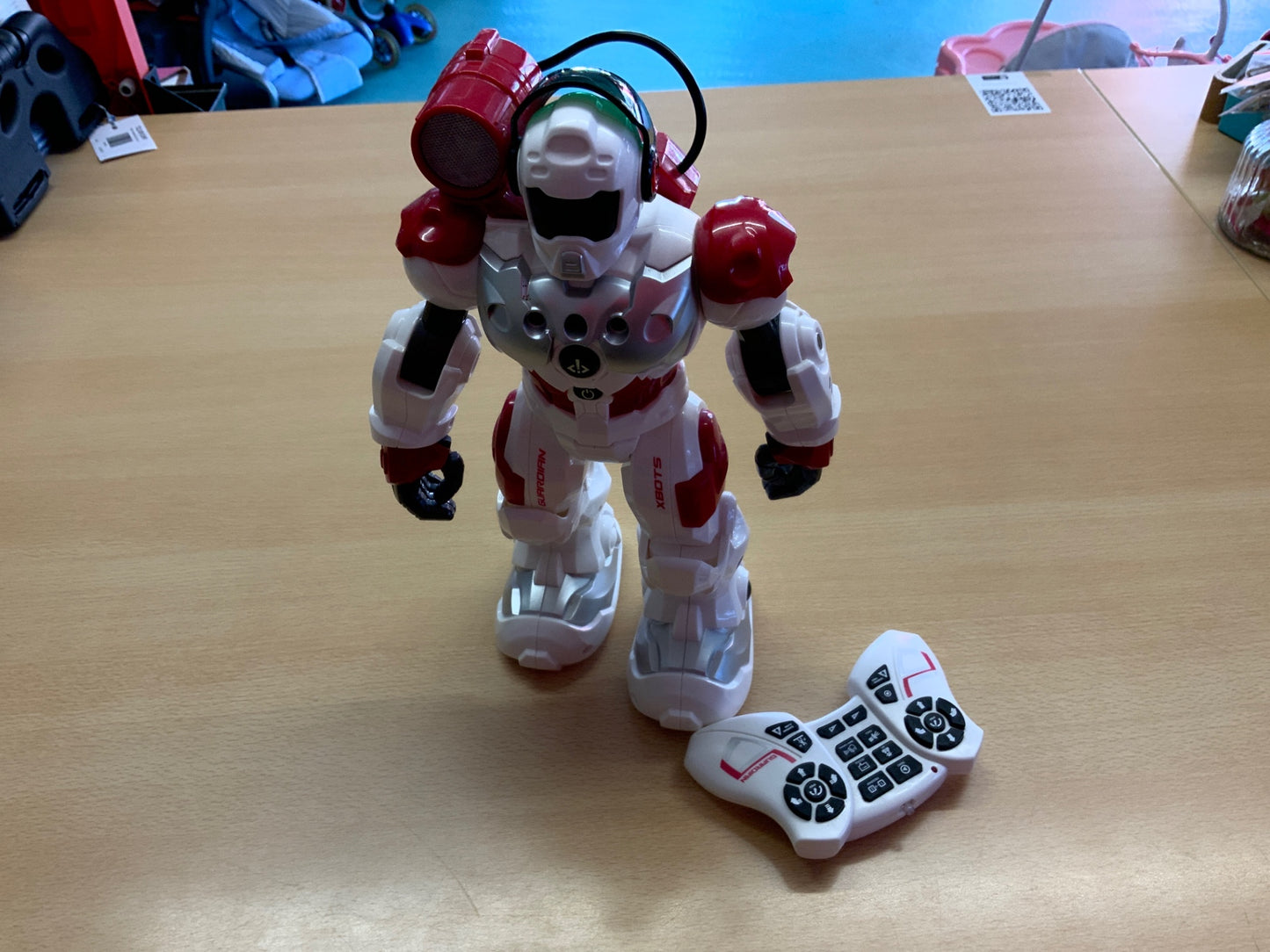 Roboter Weiß, Rot, Schwarz