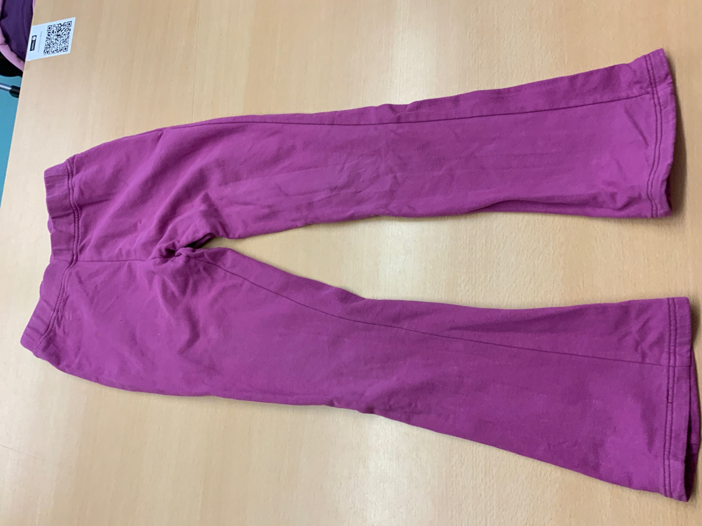 Hosen 146/152 Lila