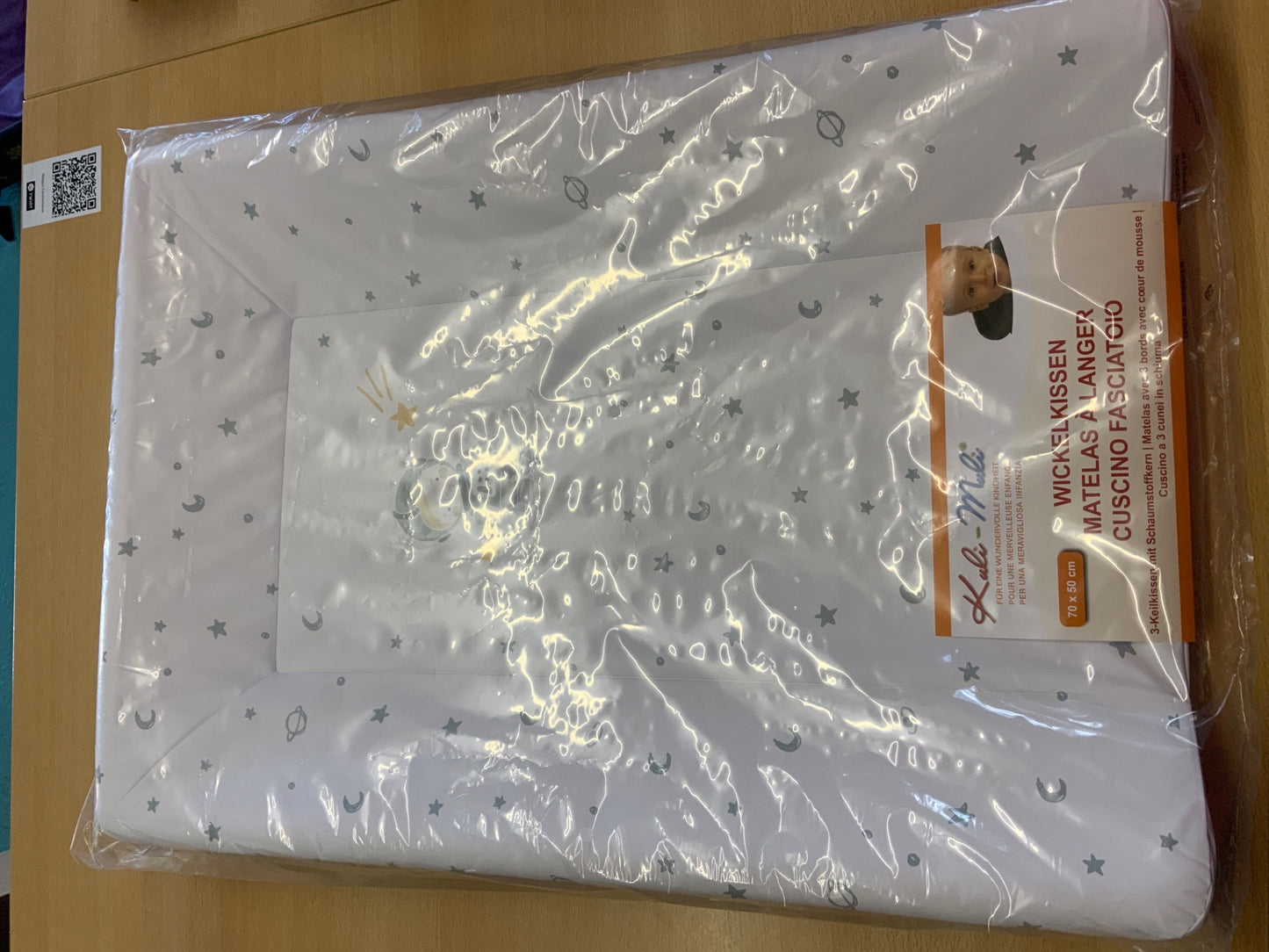 KuliMuli Wickelkissen 50 x 70 Weiß mit silbernen Sternen und Monden