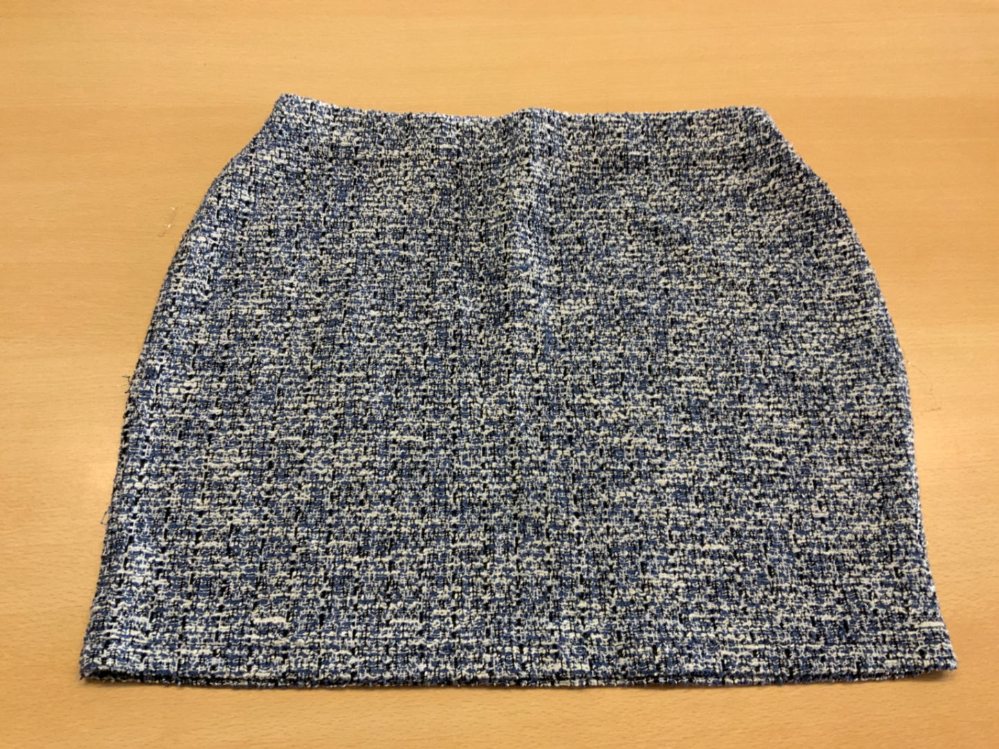 Rock S Blau und Weiß