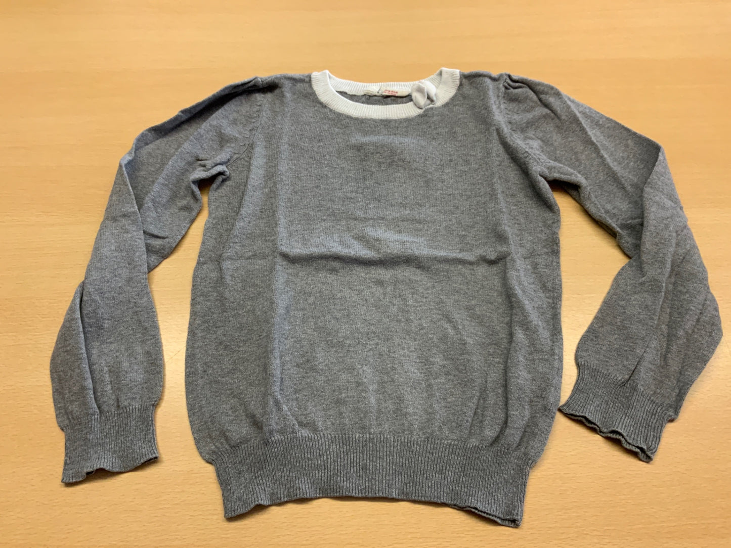 Pullover Grau