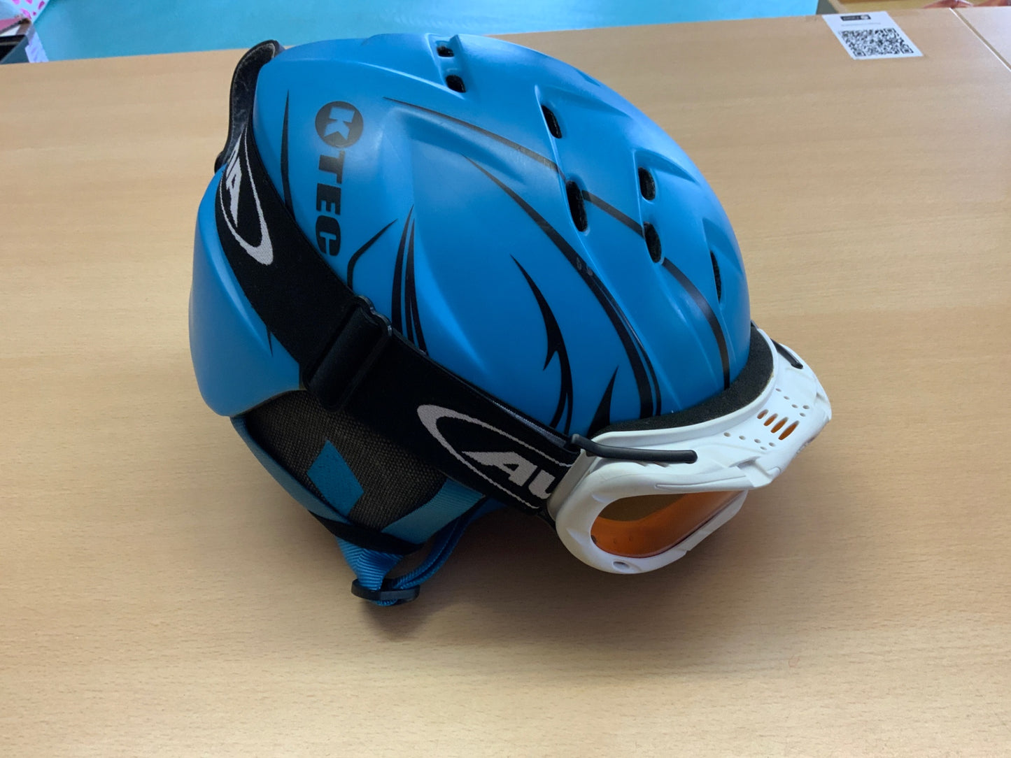 KTEC Skihelm mit Brille Blau, Weiß, Schwarz