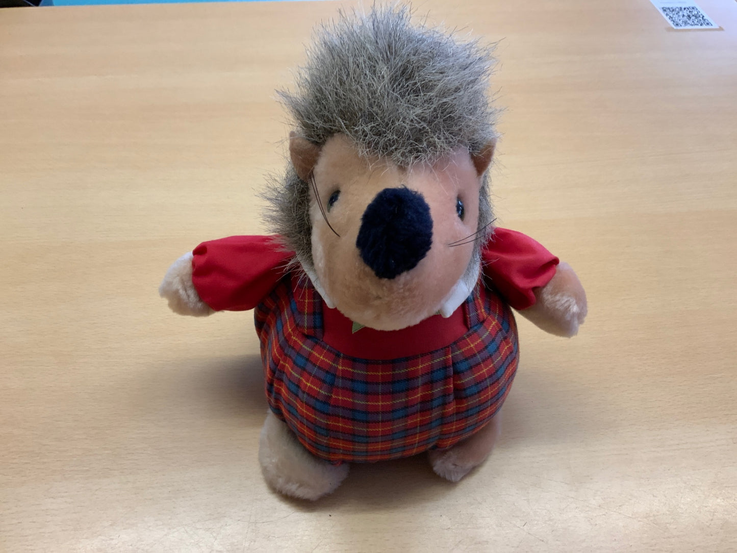 Plüschtier Igel Beige, Grau, Rot, Schwarz