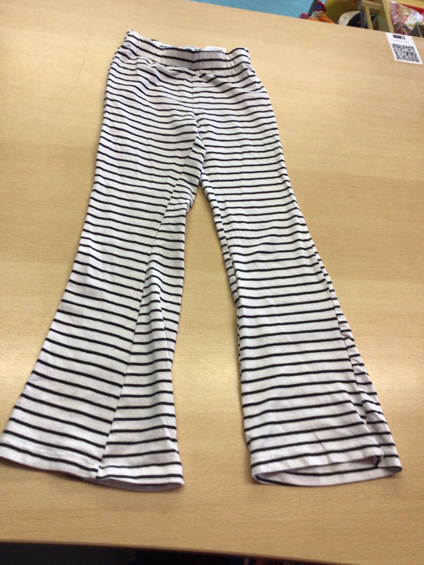 Leggins 128 Weiß mit schwarze Streifen