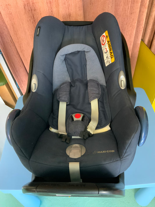Maxi-Cosi Kindersitz Dunkelblau