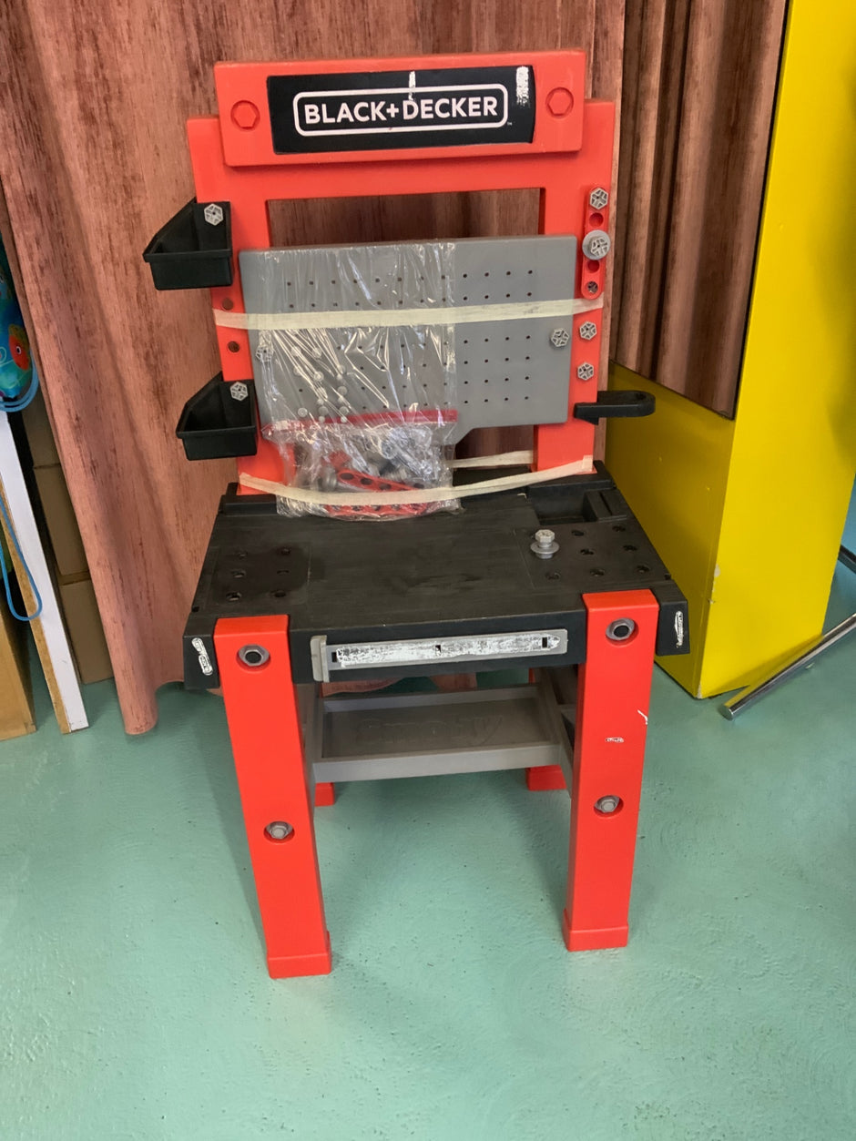 Black + Decker Werkbank Rot und Grau