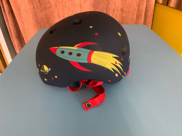 Fahrradhelm 48 - 53 Schwarz mit buntem Raketenmuster