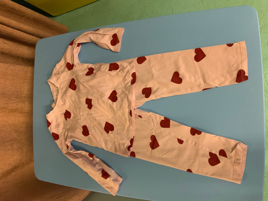 Pyjama 98/104 Rosa mit roten Herzen