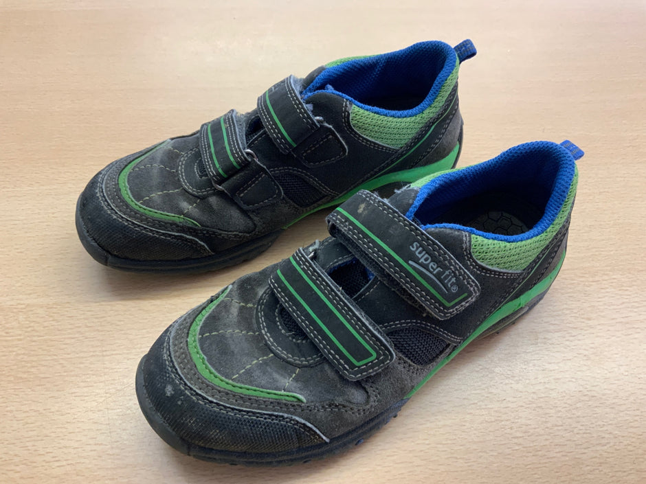 Superfit Sneaker 34 Schwarz mit grünen und blauen Akzenten
