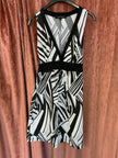 AMISU Kleid 36 Schwarz und Weiß