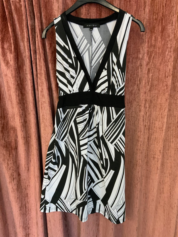 AMISU Kleid 36 Schwarz und Weiß