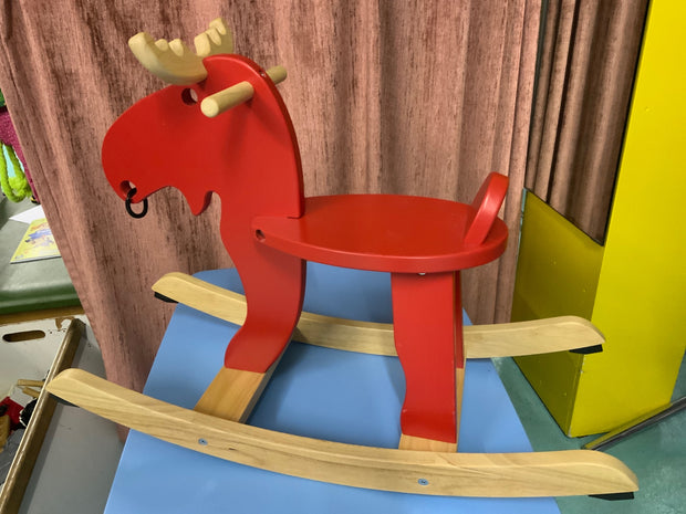 Wippendes Spielzeug Elch Rot