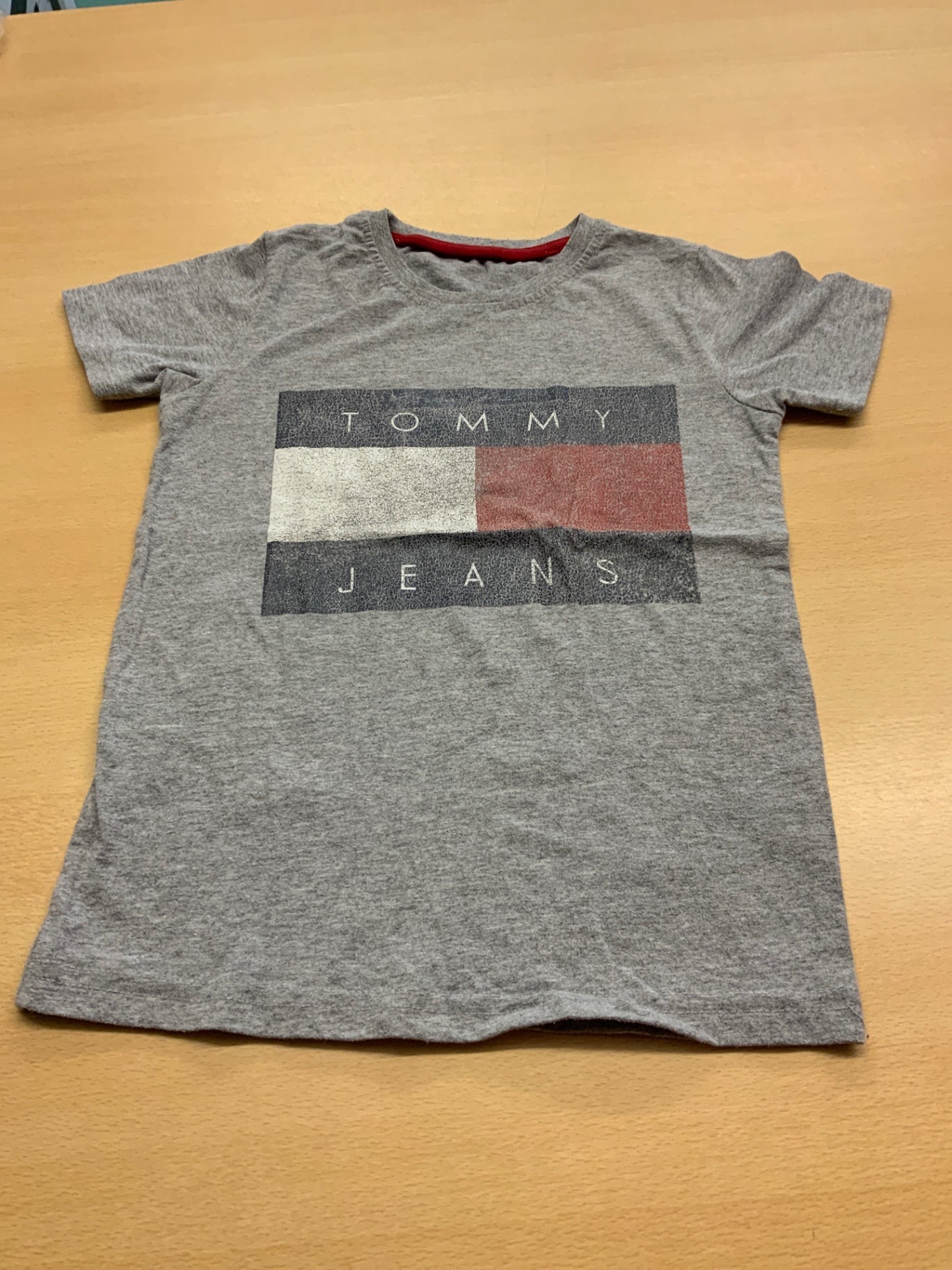 Tommy Jeans T-Shirt 116 Grau