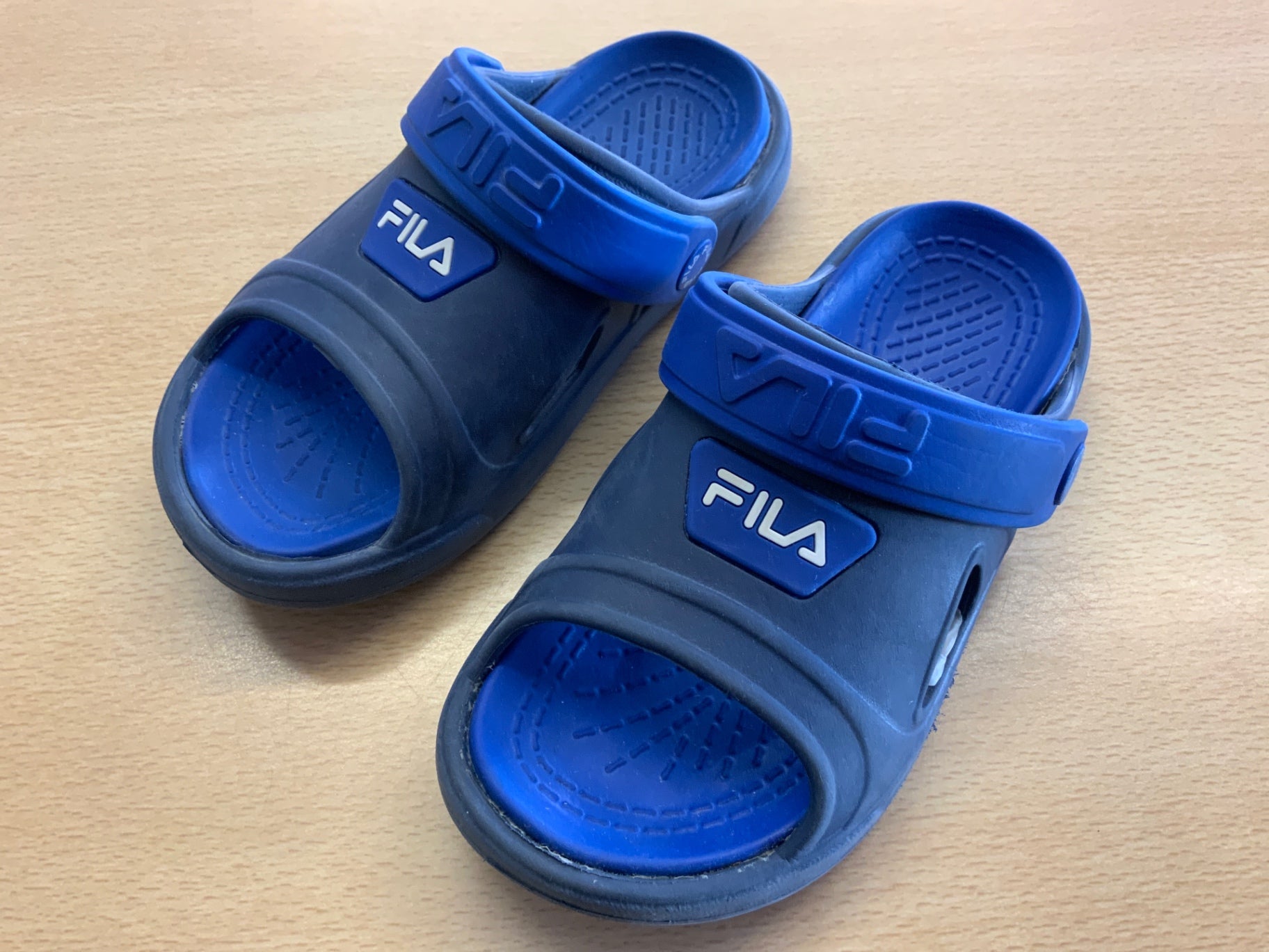 Fila Sandalen Blau