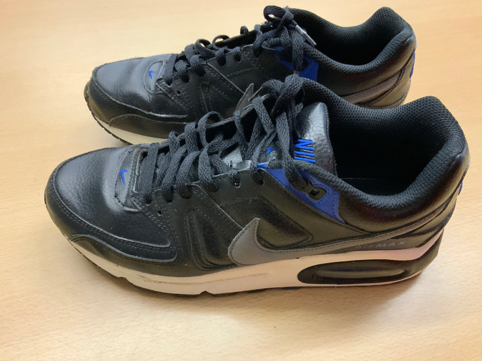 Nike Sneaker 42.5 Schwarz