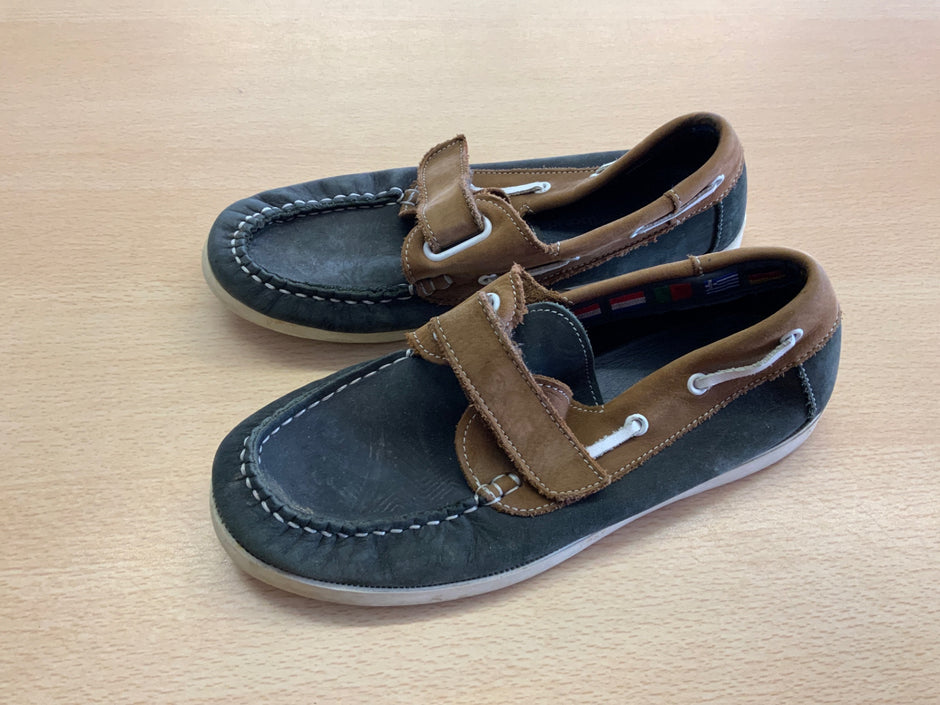 Schuhe 35 Dunkelblau und Braun