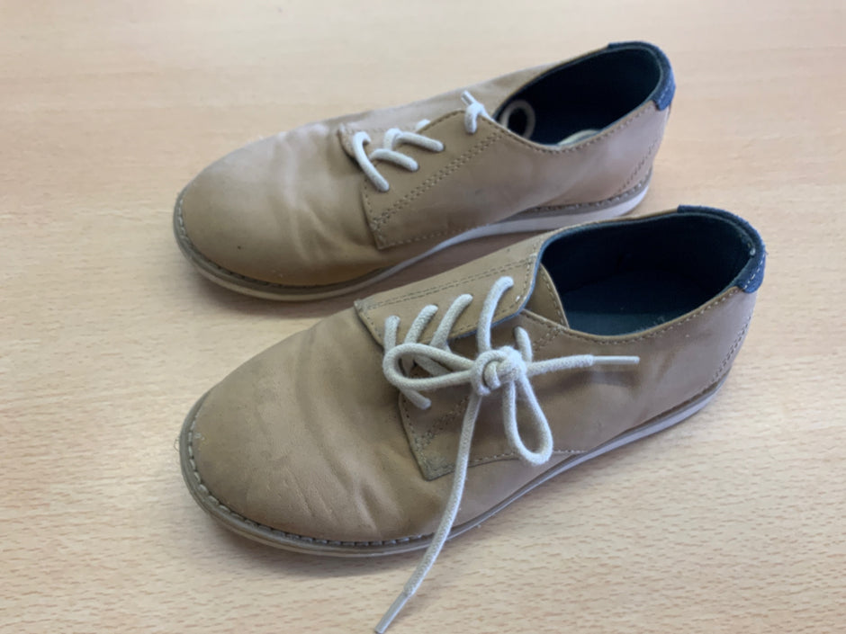 Schuhe 30 Braun