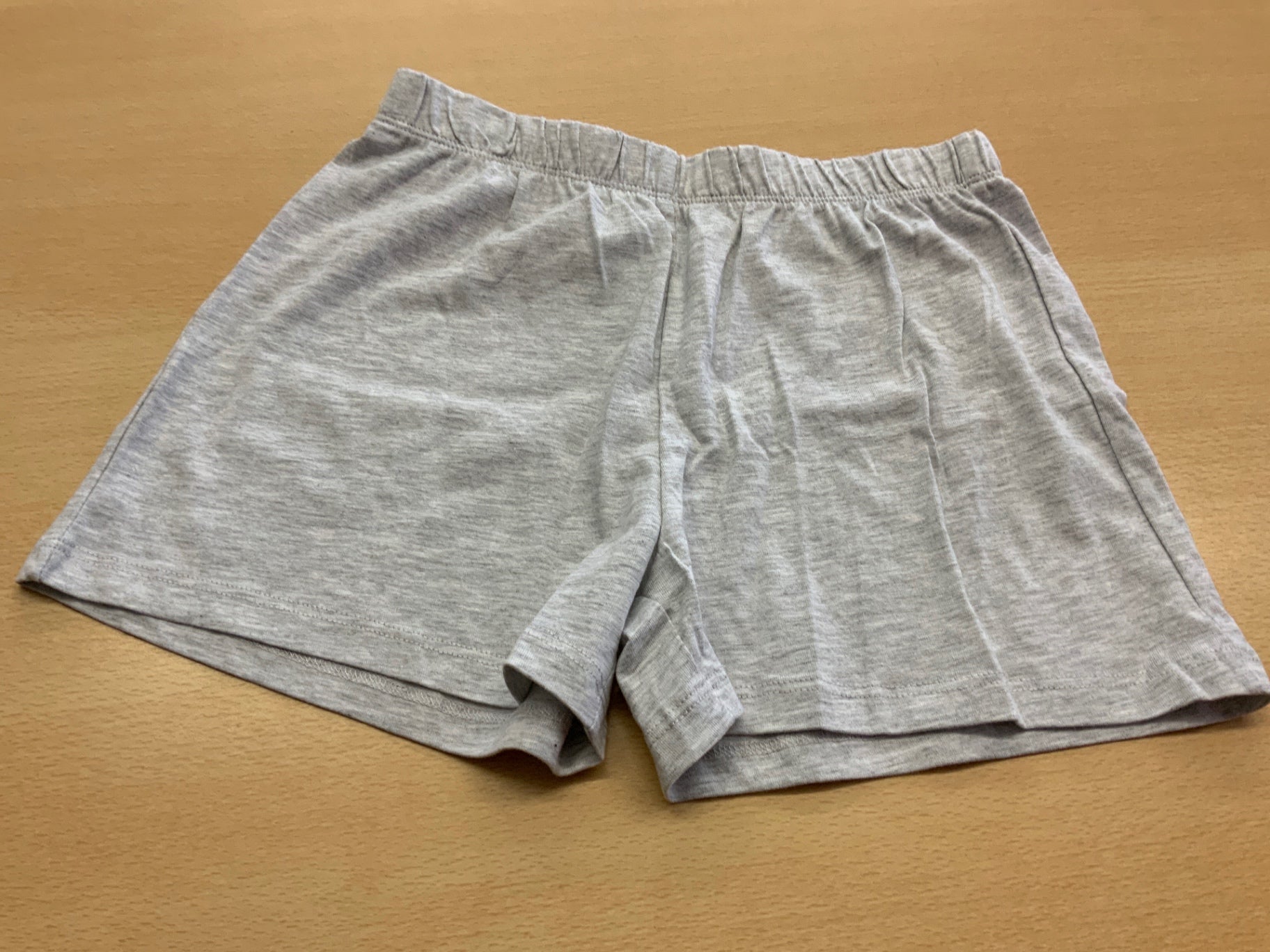 Shorts 134 Grau