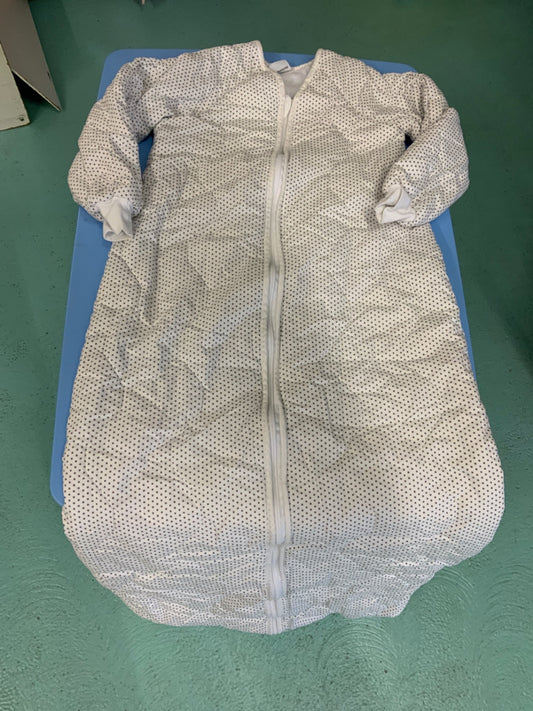 Schlafsack Weiß mit schwarzen Punkten