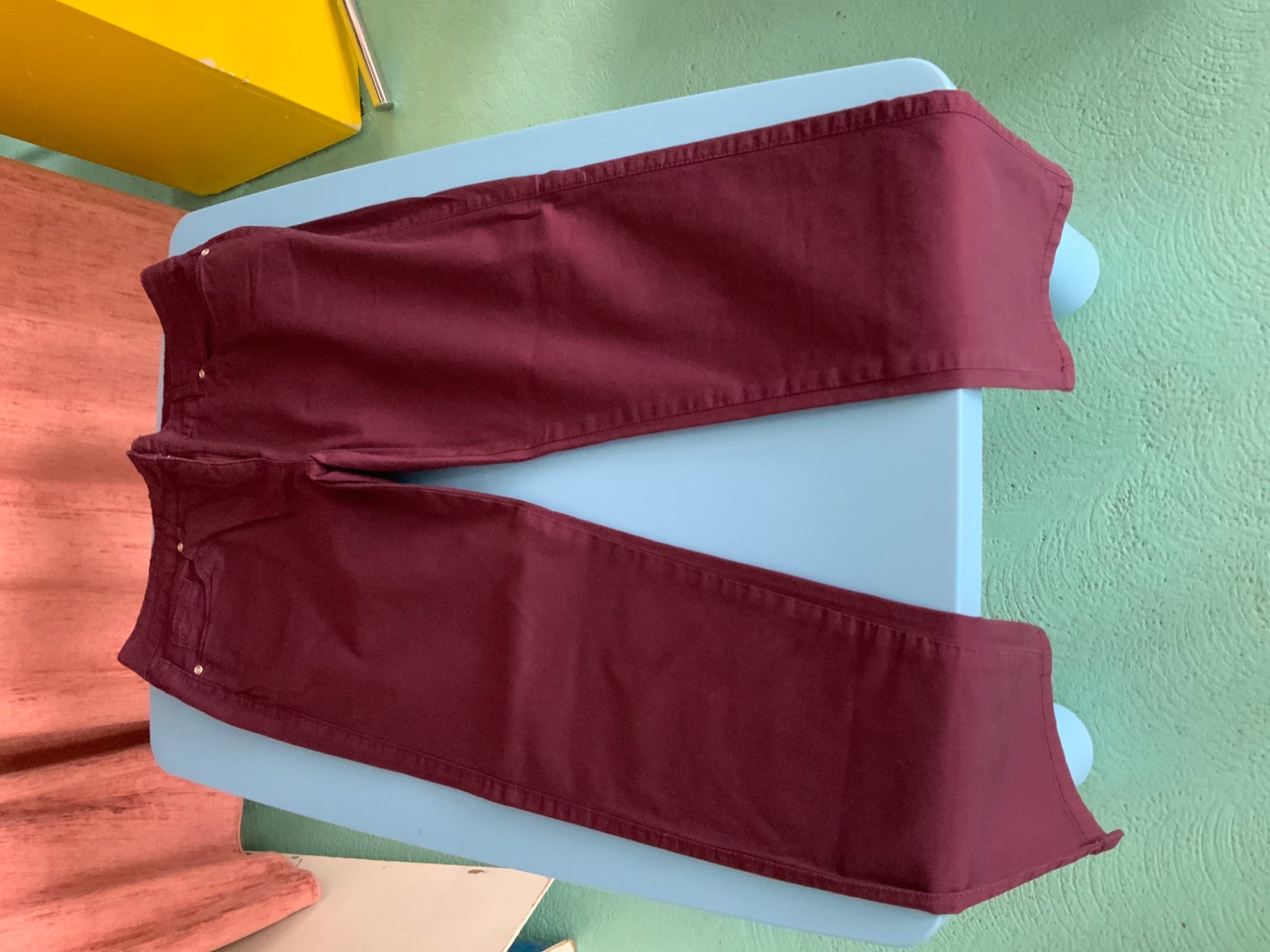 Jeans 20 Bordeauxrot