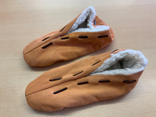  Hausschuhe 38 Braun
