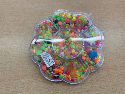 Perlen für Bastelarbeiten Bunt