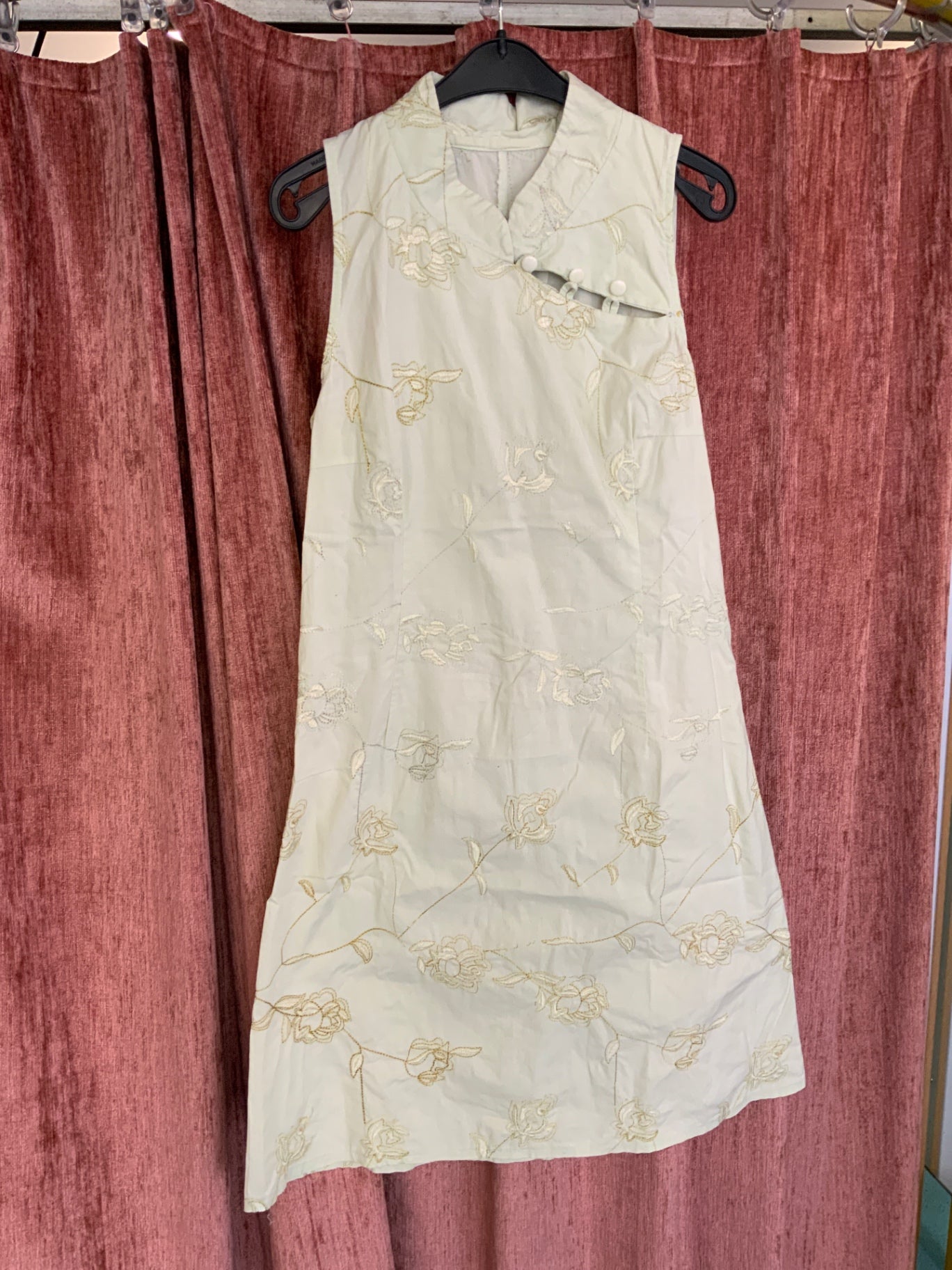 Ärmelloses Kleid 140/152 Hellgrün