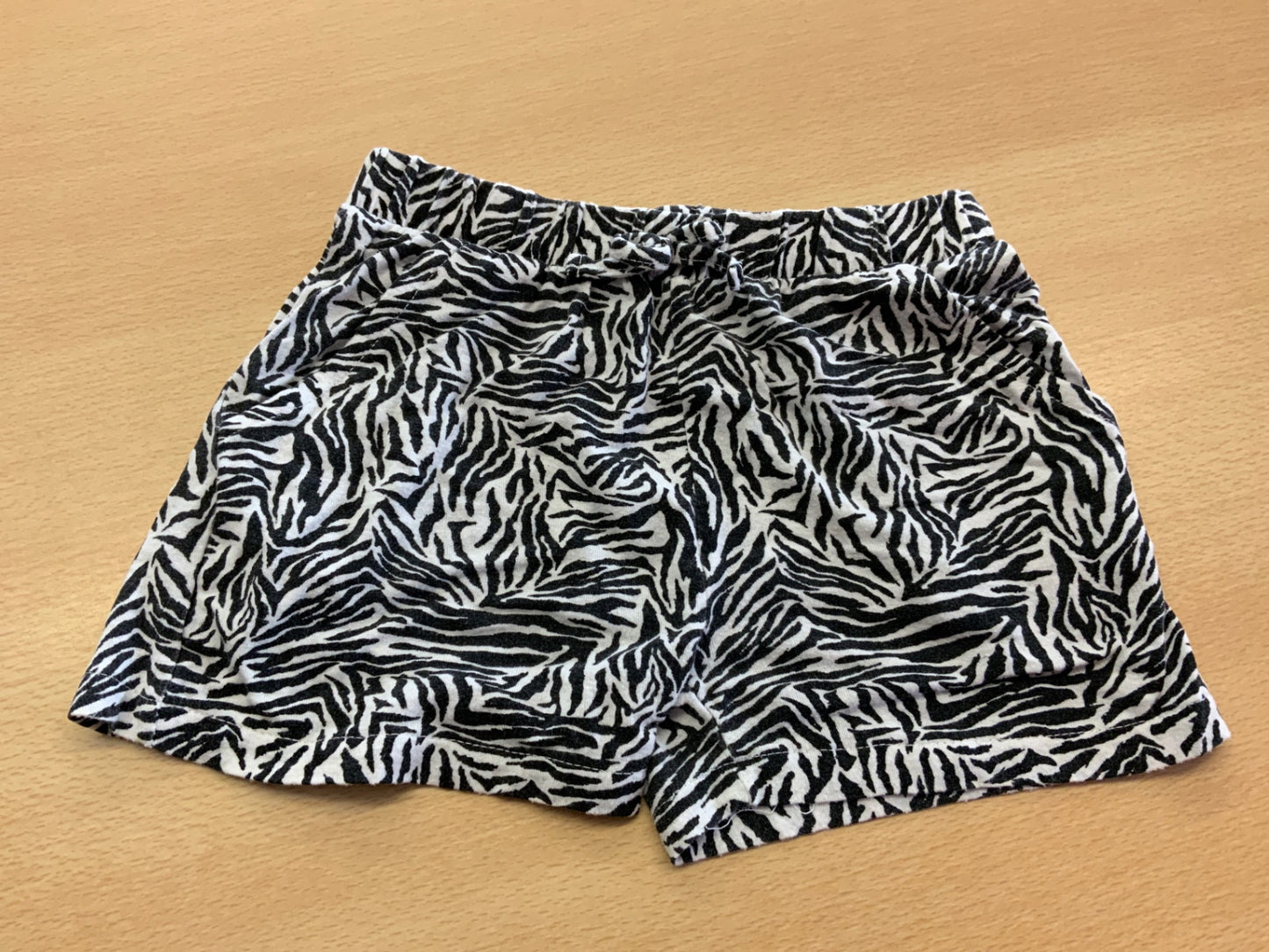 Kurze Hose 110 Schwarz und Weiß