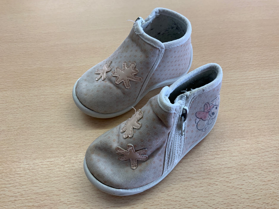 Kinderhausschuhe 21 Beige mit pinken Details