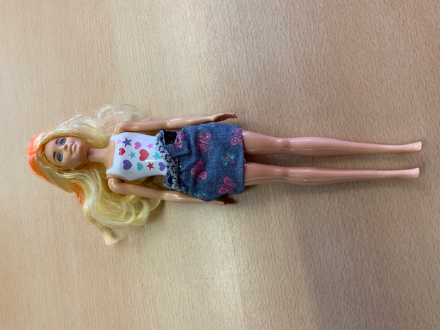 Barbie-Puppe Bunt (weiß, schwarz, rot, blau, pink, gelb)