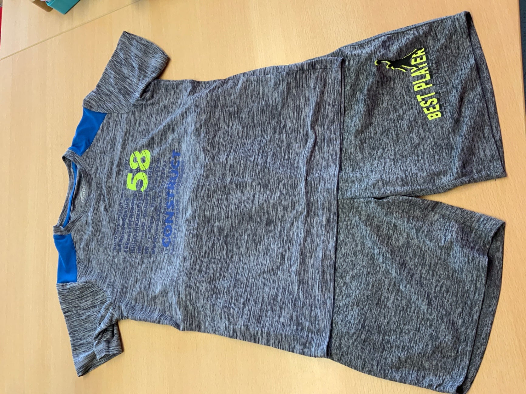 Set 134 Grau mit Blau Akzenten