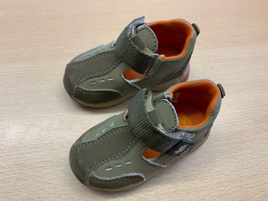Babyschuhe 19 Grün und Orange