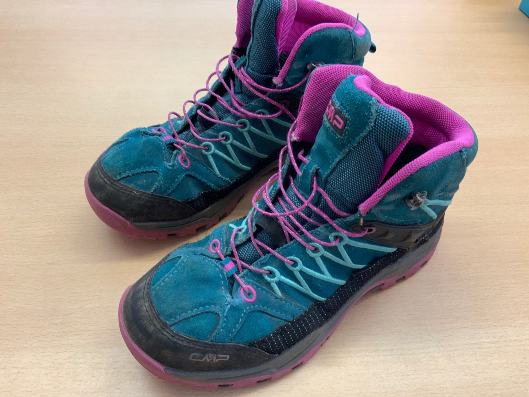 CMP Wanderschuhe 37 Bunt (Blau, Schwarz, Pink)
