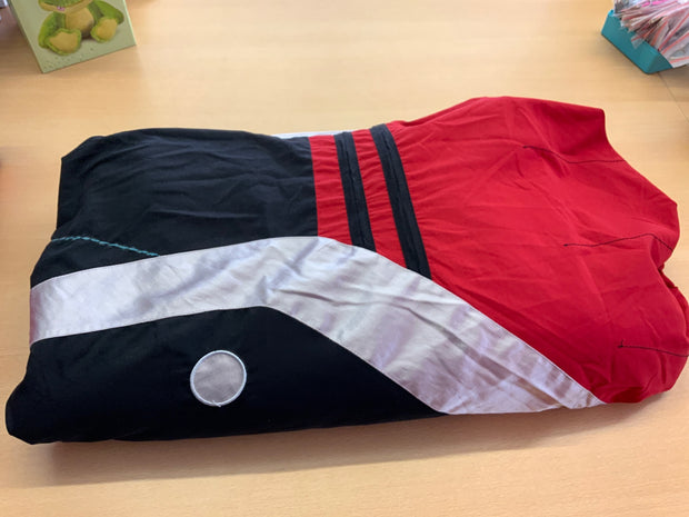 Decke Rot, Schwarz, Weiß