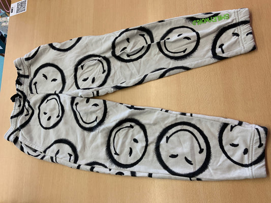 SmileWorld Sporthose 146 Weiß mit schwarzem Smile-Print