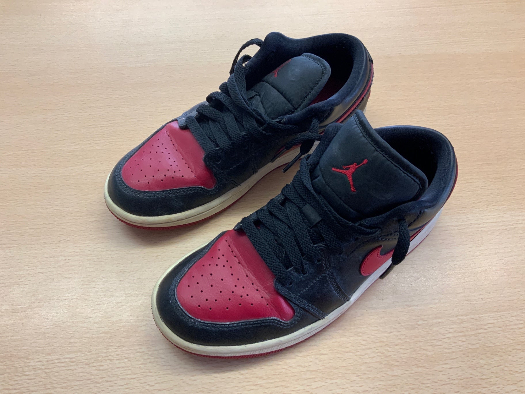 Nike Sneaker 36.5 Rot und Schwarz