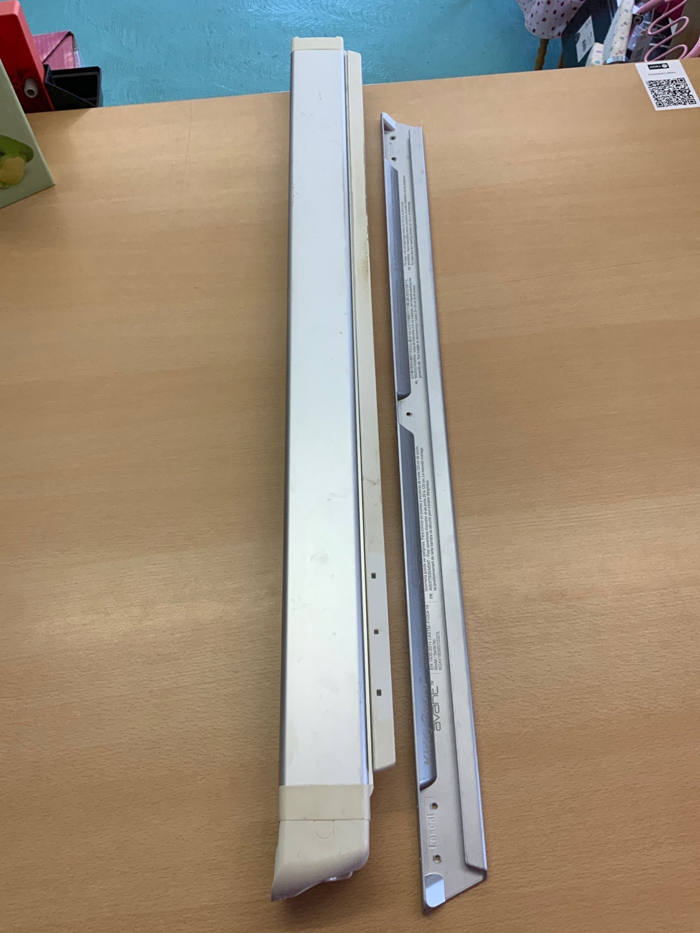  Absperrung zum ausziehen 20 - 120 cm Silber, Weiß, Grau