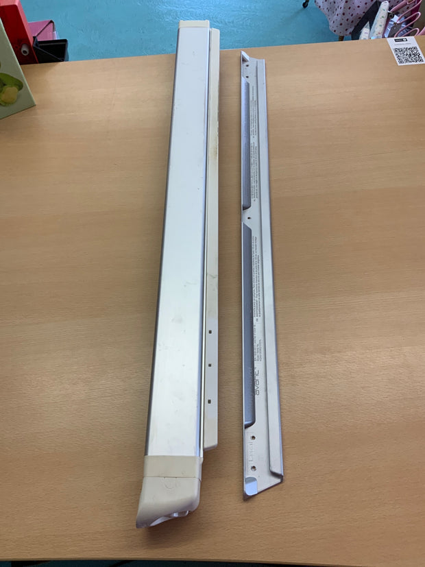  Absperrung zum ausziehen 20 - 120 cm Beige und Silber