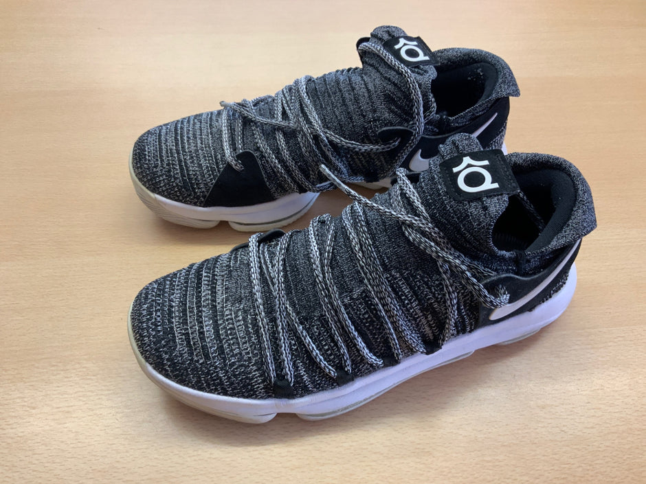 Nike Sneaker 42.5 Schwarz, Weiß