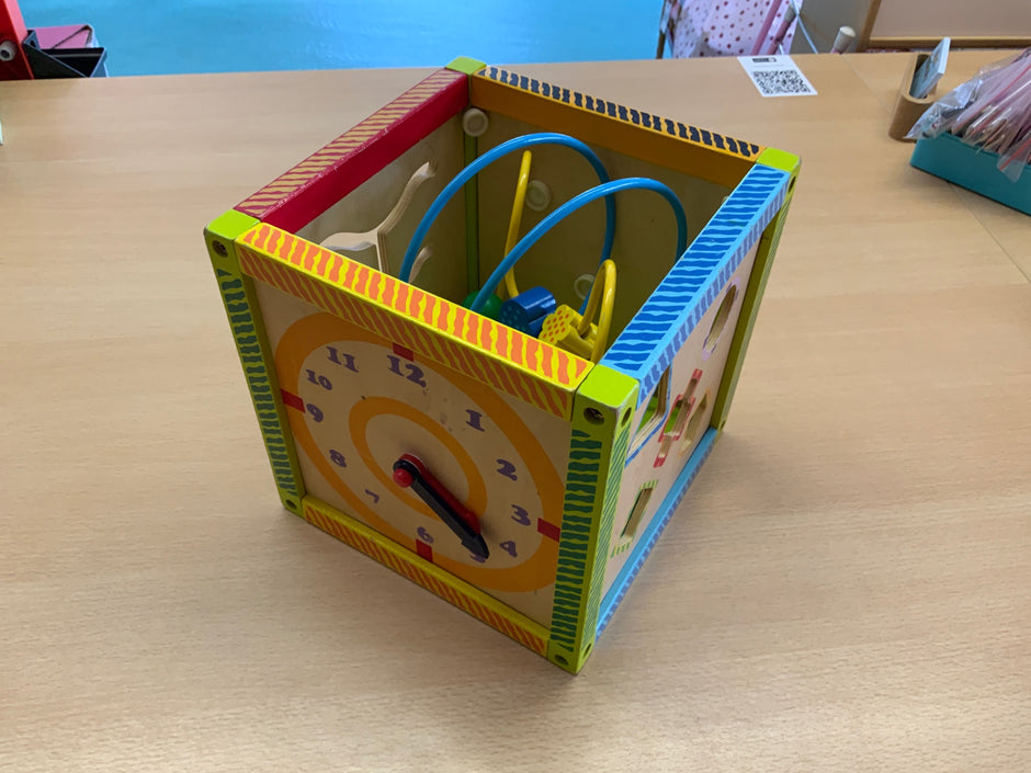 Spielzeugwürfel Bunt