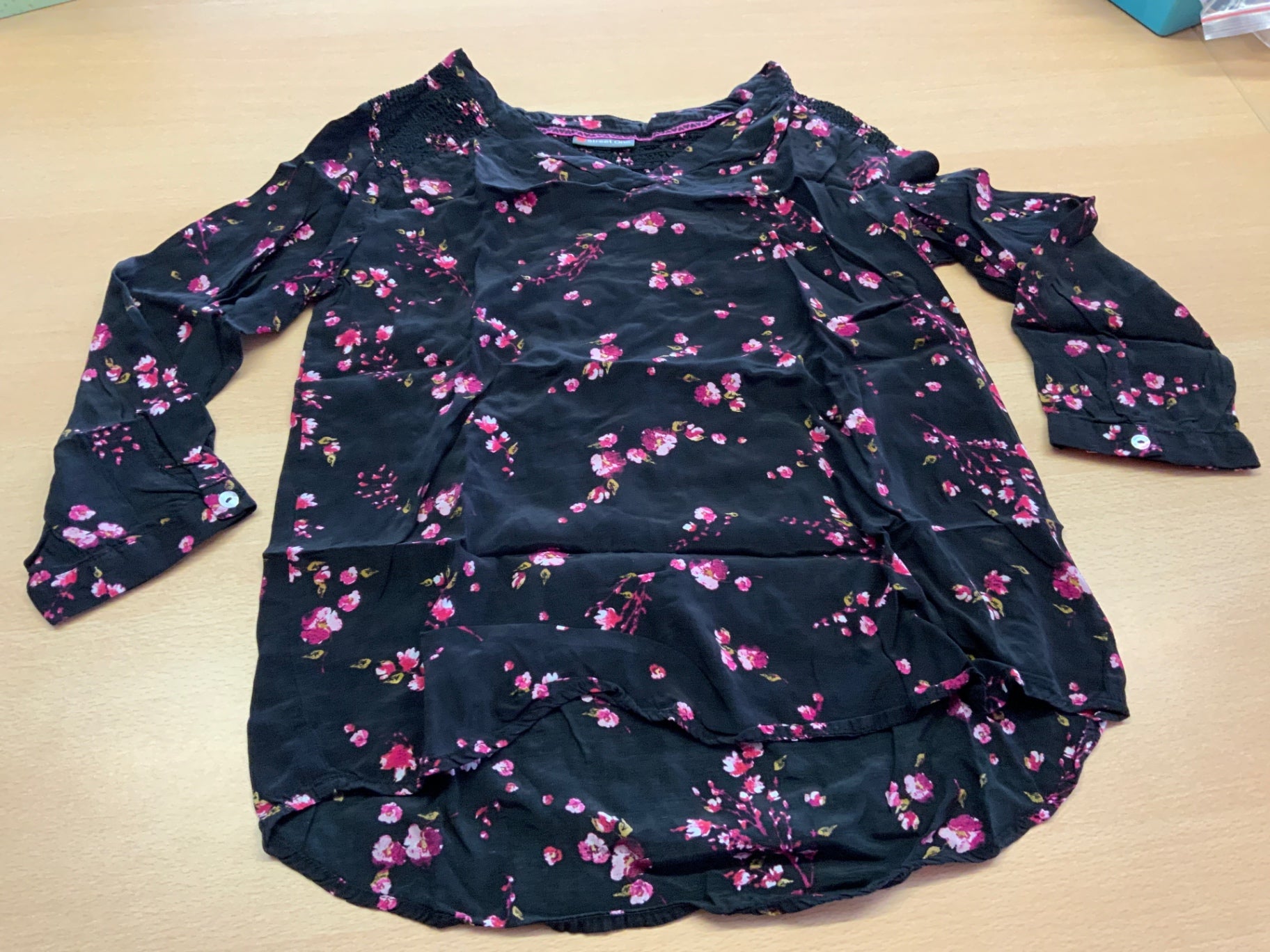 Street One Bluse 34 Schwarz mit Pink und Weiß