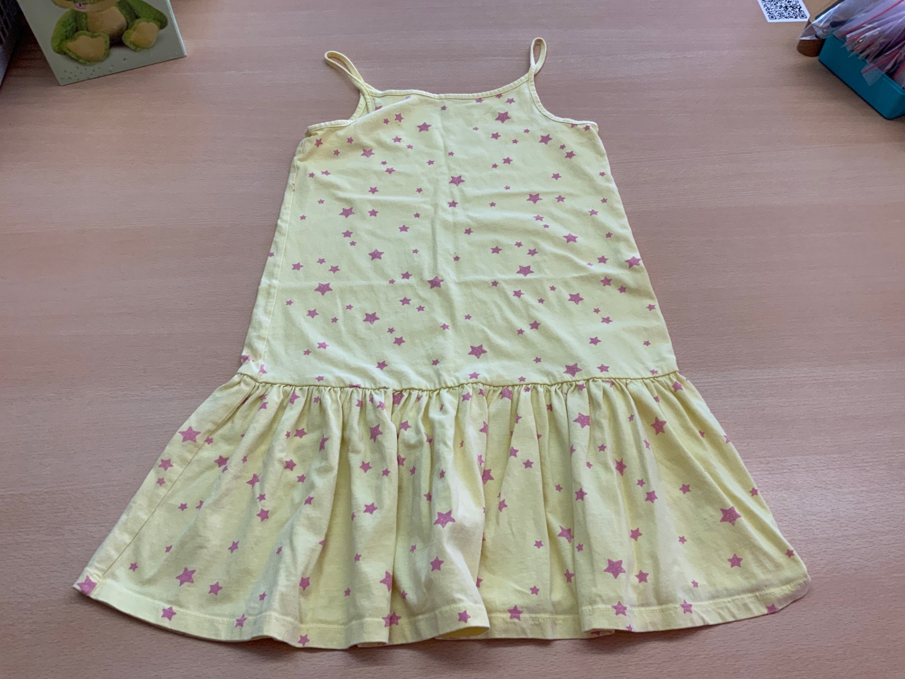 Kleid 134/140 Gelb