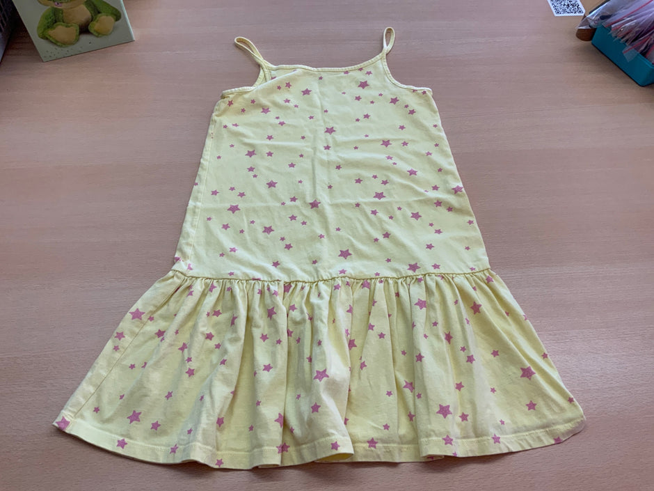 Kleid 134/140 Gelb