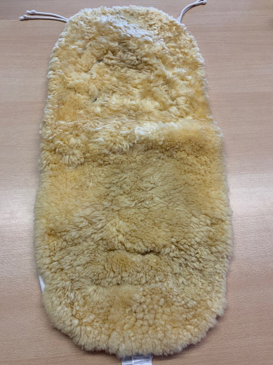 Lammfell für Kinderwagen Beige